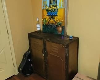 Mirrors, chests. Artwork