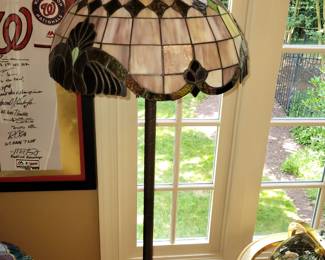 High quality Tiffany style stained glass floor lamp
