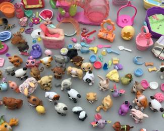 Littlest pet shop 