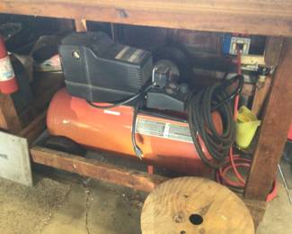 Air compressor 
