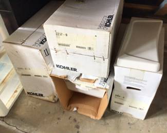 2 pc. Lot of kholer toilet n pedestal sink