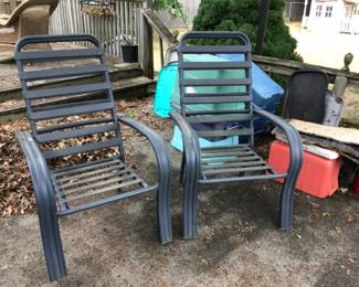 4 patio chairs