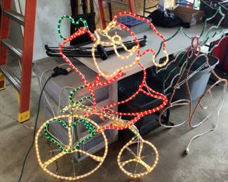 Outside Christmas decorations 