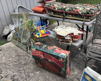 Outside Christmas decorations 