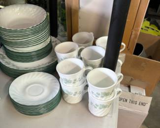 Corelle “Callaway” ivy pattern dinner ware