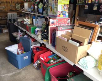 Christmas, toys, picture frames 