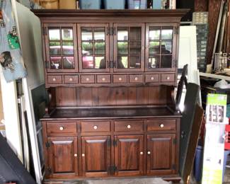 Country style china cabinet 