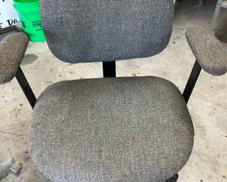 Gray Office Chair with arms