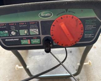 Scotts Turf Builder EdgeGurro