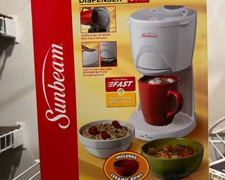 Sunbeam Sunbeam Hot Shot 6142 Water Dispenser 16 oz Fast Heating White 