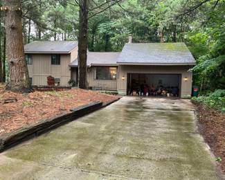 Estate Sale in Exclusive Sheldon Dunes. Tools, Antiques, Household appliances, Furniture