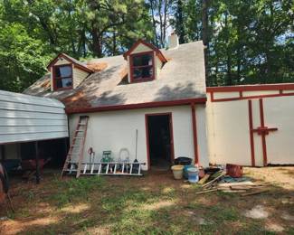 One of 2 Outbuilding to Pick (See Photos at End)