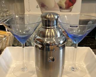 Waterford Blue Martini Dotted Glasses w Shaker