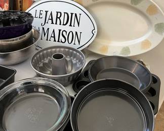Le Jardin Maison Sign, Bakeware