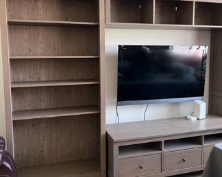 Entertainment Unit 4-piece