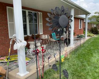 GREAT AND NEW YARD ART 