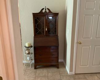 MAHOGANY BOOKCASE, SECRETARY DEST
