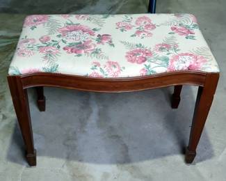Upholstered Piano Bench, 19" x 25" x 15"