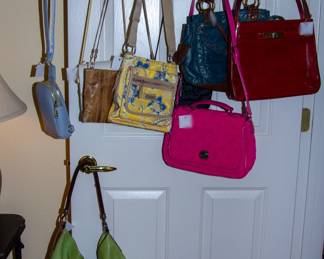 Beautiful name brand purses 