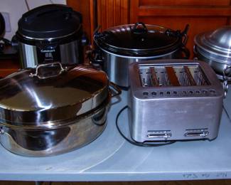 Variety of name brand kitchen appliances 