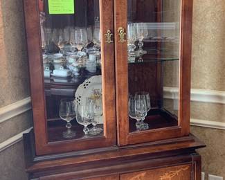 Broyhill smaller display cabinet, lighted