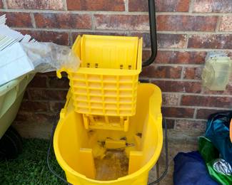 industrial mop bucket