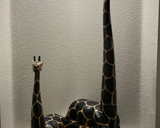 giraffe figurines