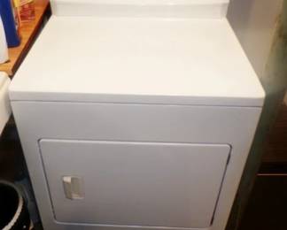 FRIGIDAIRE DRYER