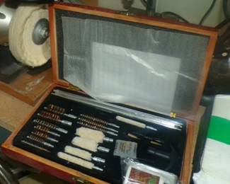 GUN CLEANING KIT