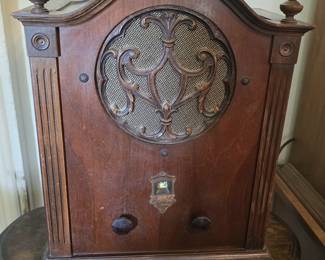 RARE 1930's SPARTON CATHEDRAL RADIO