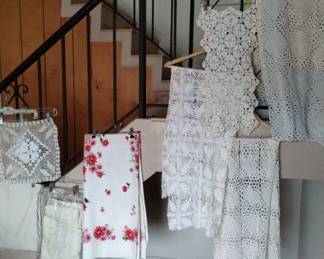 crochet table cloths