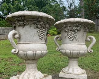 Large Plaster Utn Planters