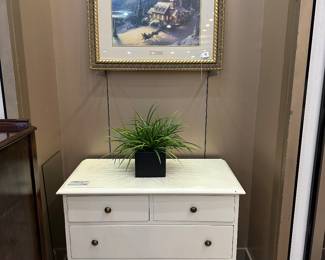 Lexington cream chest