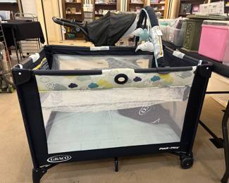 Pack-N-Play - like new!