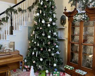12' Tree (not decorated)