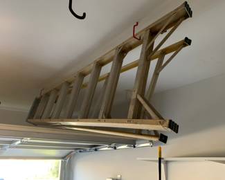 8FT FIBERGLASS WERNER STEP LADDER