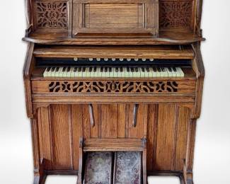 Antique Kimball Chicago Pump Organ