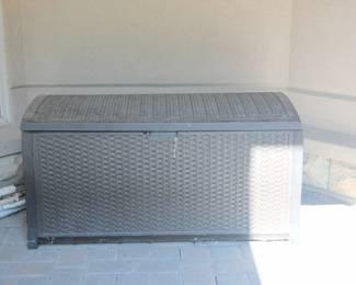 Suncast Storage Bin