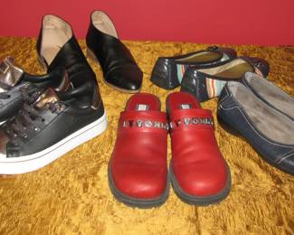 Shoes include Anne Klein, Tommy Hilfiger, Laura Ashley, Clarks, Nine West
