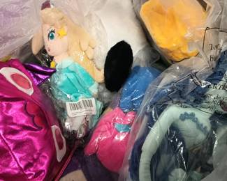 POPULAR PLUSHIES!Mario Brothers Princess, Nightmare Christmas, Skibidy Toilet, All types o Characters and Creatures