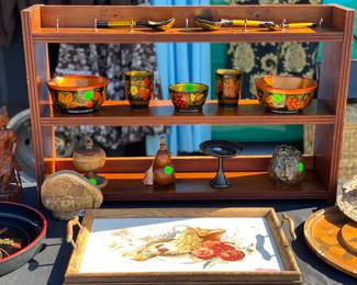 Assorted hand painted Russian bowls, cups and spoons, hand painted ceramic tile tray with oak frame and handles.