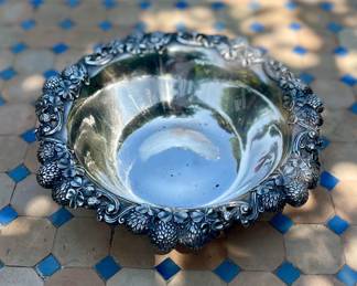 Tiffany & Co sterling silver fruit bowl in beautiful clover pattern. $550