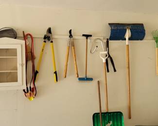Yard tools