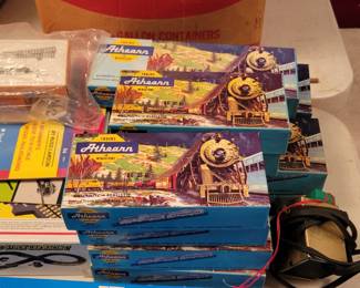 Athearn miniature trains