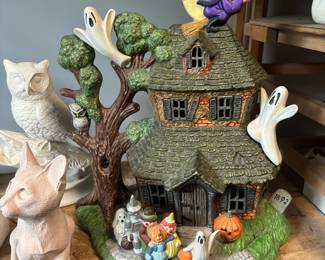 Ceramic Halloween haunted house 