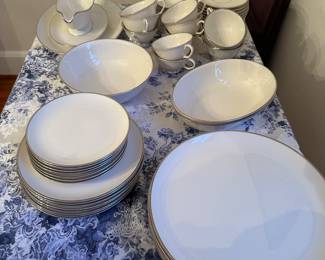 Pickard China “Juliet” service for 8 Never used