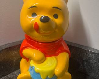 Vintage Winnie the zoo oh Cookie Jar