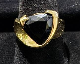 14K and Onyx Gold Ring