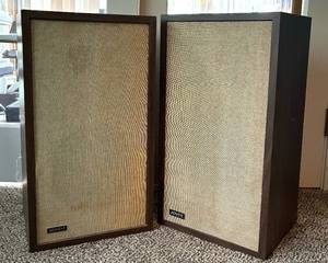 Pair of Vintage Advent Speakers Designed by Henry E. Kloss

Each measures 14 x 25 x 11.5 inches. 