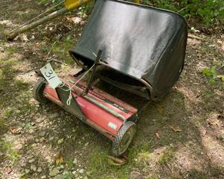 30INCH AGRIFAB LAWN SWEEPER
